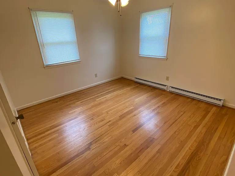 1213 Ridgemont Ave — Photo 5