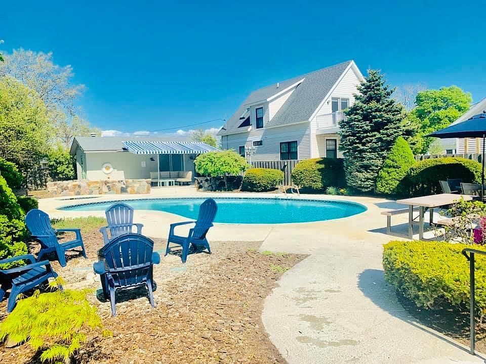 1548 Beach St, Muskegon, MI 49441 Zillow