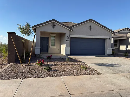 2702 W Shepperd Ave Photo 1