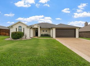 909 Winged Foot, Corsicana, TX 75110