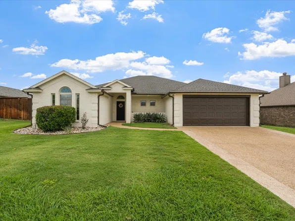 909 Winged Foot, Corsicana, TX 75110