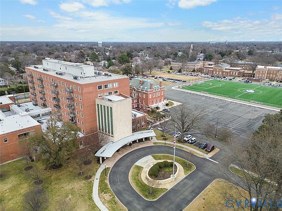 3rd image of 1350 Westwood Ave #U302