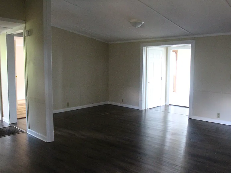 1218 Gibbs Rd — Photo 8