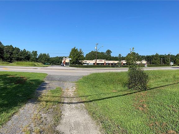 3rd image of 1297 Battlefield Blvd S