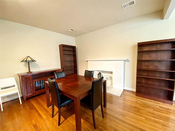 4th image of 5621 Pershing Ave APT 12