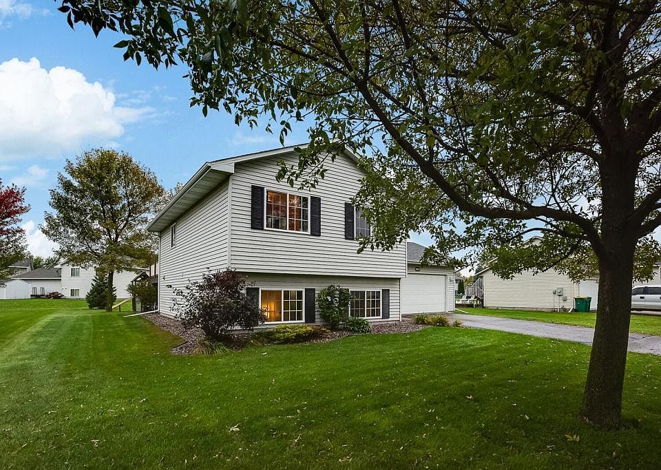 1st image of 110 Gloria Ave