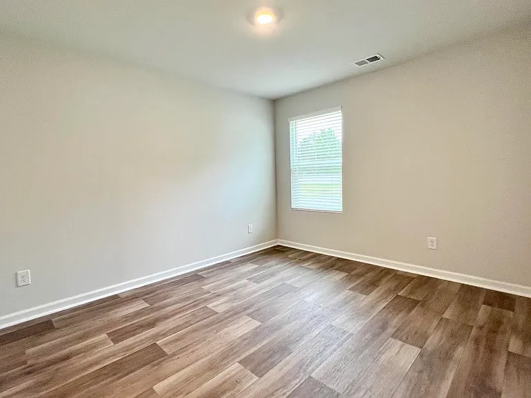 157 Birchwood Dr — Photo 9