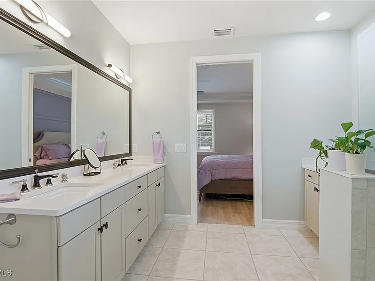 11012 Castlereagh St — Photo 23