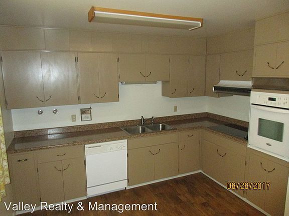 4th image of 4729 Ponderosa Dr