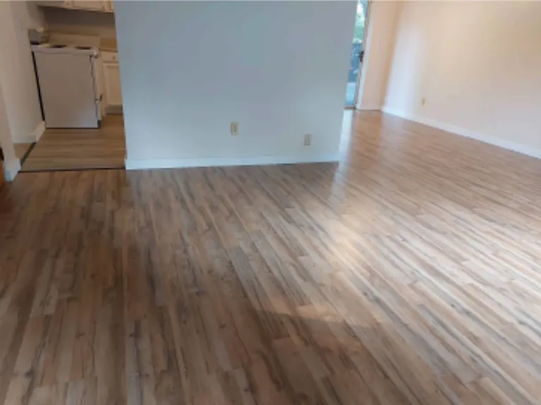 924 Seneca Ct — Photo 5