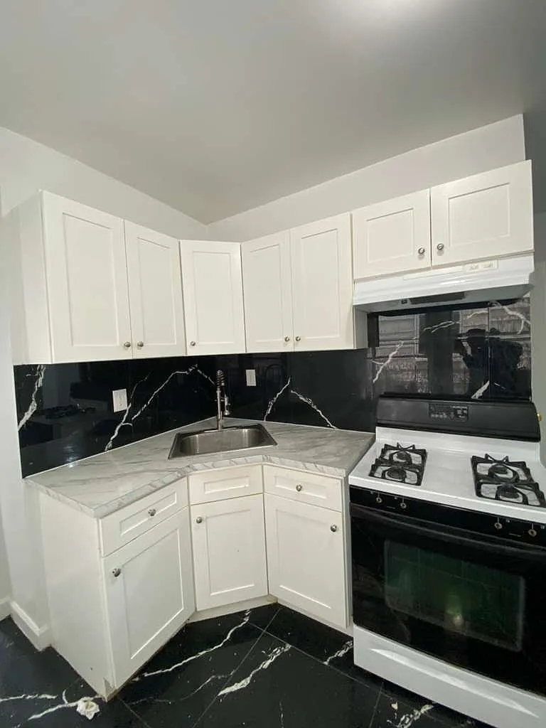 4 bed, 2.0 bath, $3,500 — Photo 1