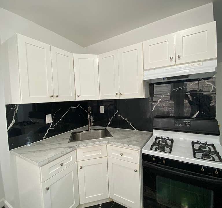 1st image of 26 Mulberry St APT 1