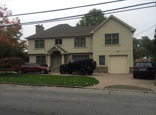 42 Tennyson Ave, Westbury, NY 11590