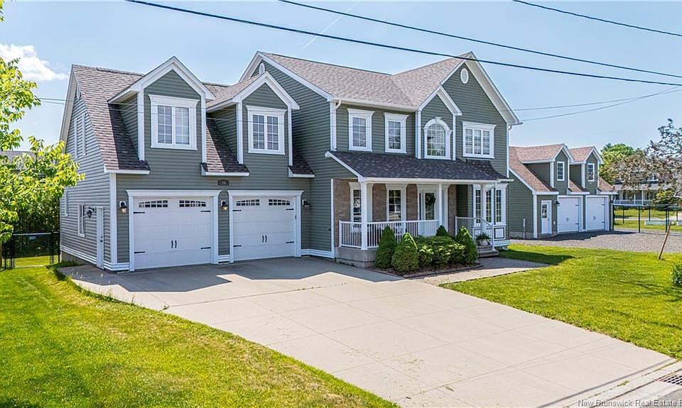 1st image of 10 Emma Ct