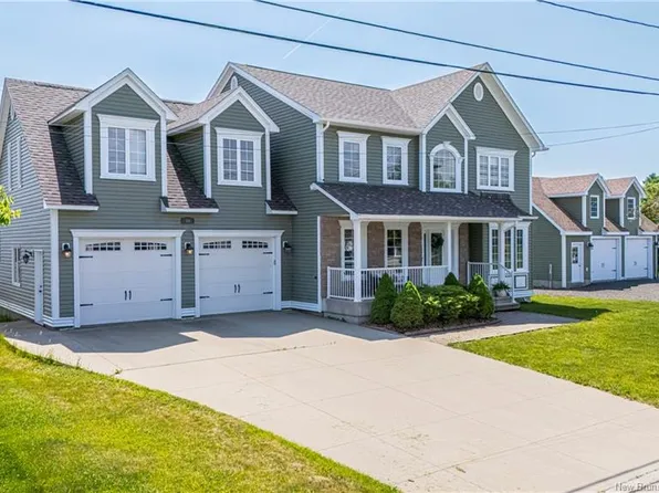 10 Emma Ct, Fredericton, NB E3G 0W2