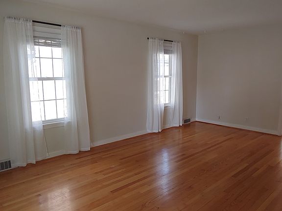 Living room from entrance