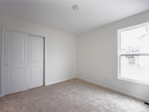 556 Somerset Dr, Granite City, IL 62040