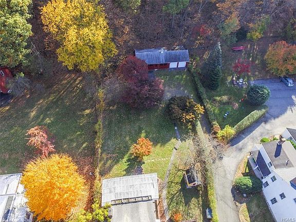 2nd image of 369 Ferdon Ave