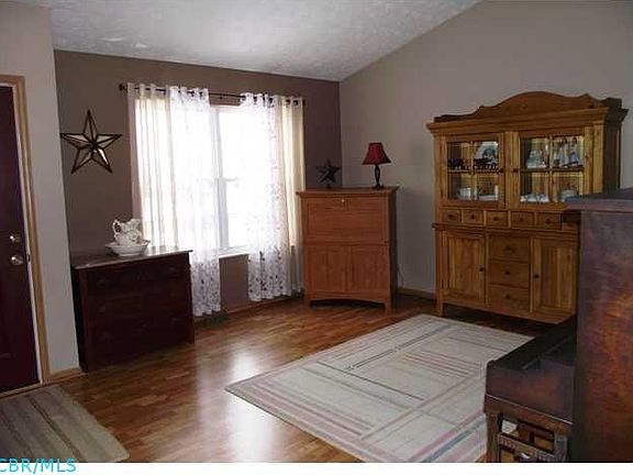 2nd image of 891 Wallace Dr