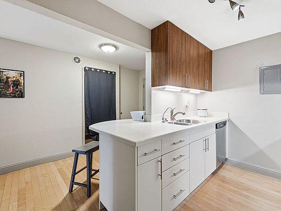 2nd image of 2227 Canyon Blvd #155B