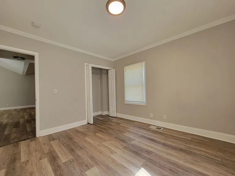 1137 White Oak Ave SW — Photo 27