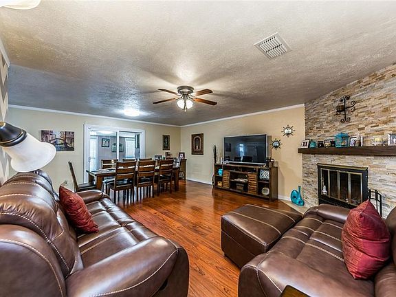 3rd image of 5216 Strickland Ave