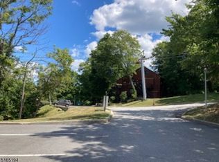 4 Keystone Dr #3, Vernon, NJ 07462