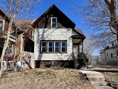 3536 North 11th STREET, Milwaukee, WI, 53206