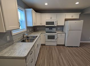 1900 W Franklin St #B, Elkhart, IN 46516