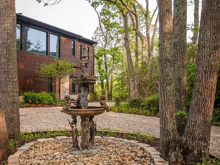 41 Shore Dr — Photo 4