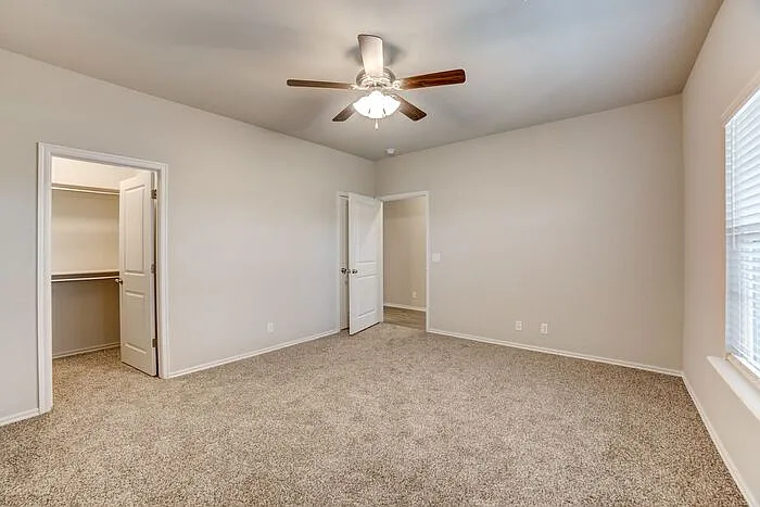 2421 W Imperial Ct — Photo 27