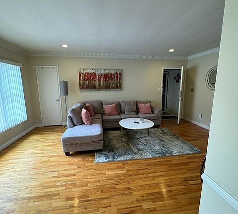 2nd image of 8436 Blackburn Ave APT 2