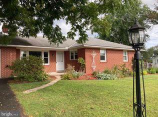 2921 Reifsnyder Rd, Gilbertsville, PA 19525