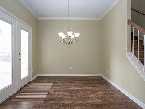 4th image of 2705 College Ave