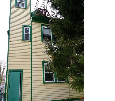 2nd image of 212 Buena Vista Ave