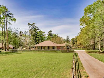 28675 Red Oak Dr, Walker, LA, 70785