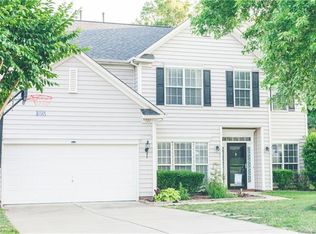 9221 Autumn Applause Dr, Charlotte, NC 28277