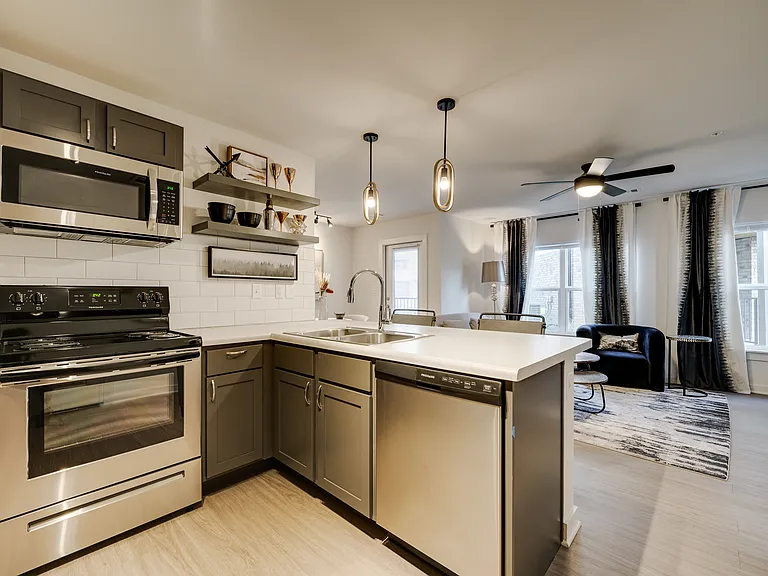 Brentwood Apartments — Photo 49
