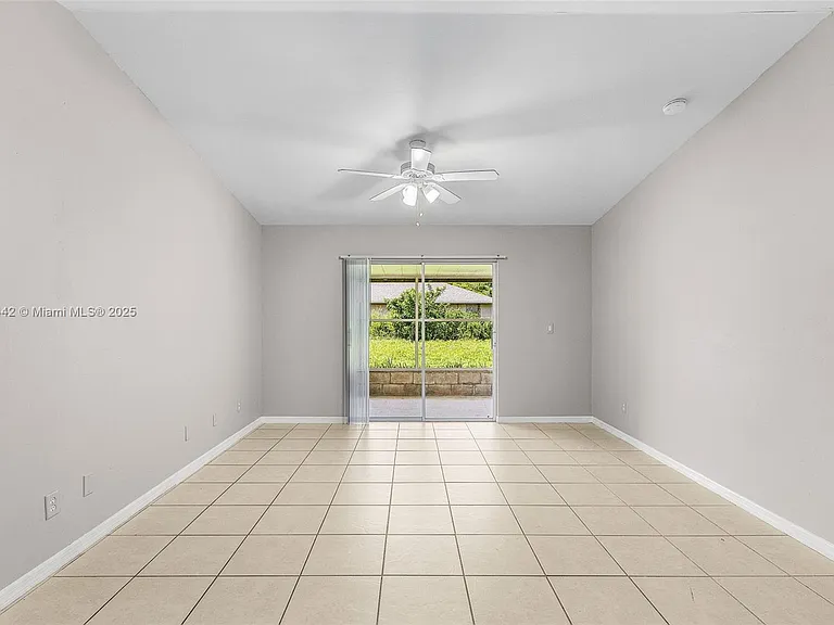 2412 Millie Ave S #2412 — Photo 16
