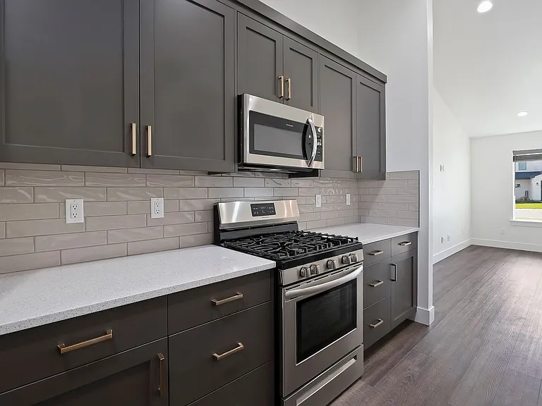 719 Cheri Ct — Photo 13