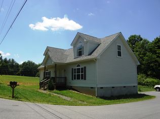 2772 Beaver Creek School Rd #B, West Jefferson, NC 28694