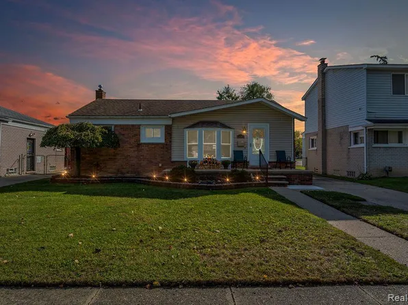 28715 Leona St, Garden City, MI 48135