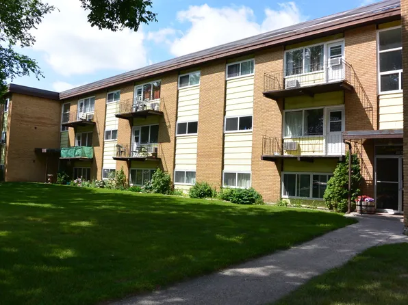 Muxmore, 4040 Retallack St #35, Regina, SK S4S 3C3