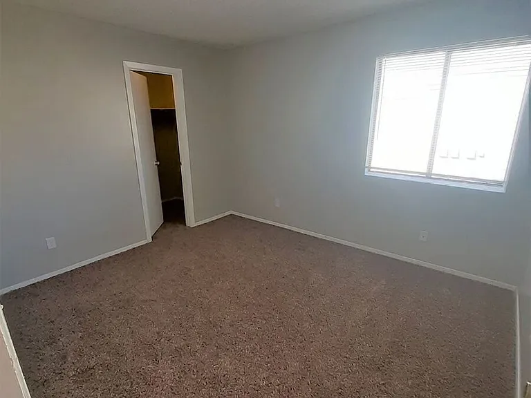 5537 Bonita Village Rd — Photo 6