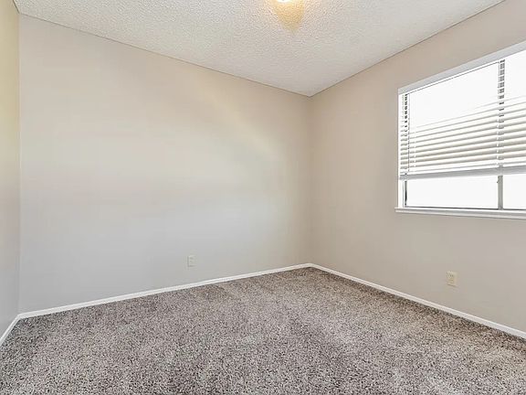 4th image of 3324 Beach Port Dr