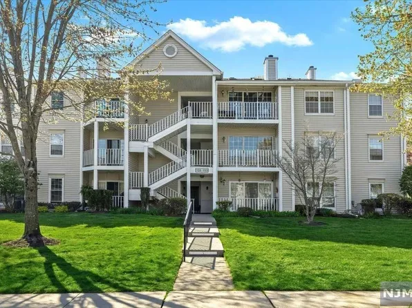 1133 Sycamore Ln, Mahwah, NJ 07430