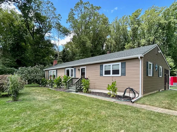 909 Old York Rd, Burlington, NJ 08016