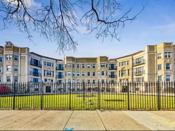 6832 S South Shore Dr APT 2, Chicago, IL 60649