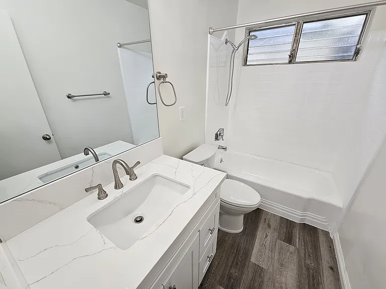 916 N Sierra Bonita Ave — Photo 15