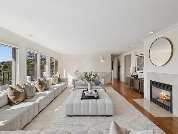 5th image of 136 Avenida Miraflores